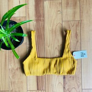 NWT Women’s Billabong Bikini Top Size Small Yellow